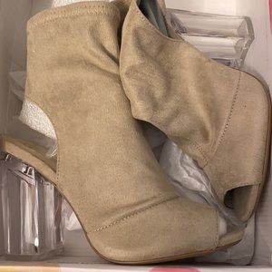 Clear heal peep toe ankle boot